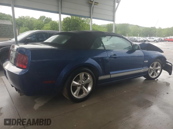 2008 Ford Mustang GT Deluxe z VIN 1ZVHT85H385129062, wystawiony jako Copart lot #54675065 z przebiegiem 21 463 mil mil oraz Szkoda całkowita • Salvage title. Historia ofert i sprzedaży dostępna na DreamBid. Obrazek 3.