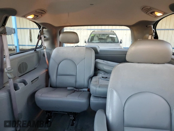 2004 Chrysler Town & Country Limited with VIN 2C8GP64L74R532888, listed as a Copart auction lot 89167885 with 95,004 mi miles and Salvage Title. Bid and sale history available at DreamBid. Image 10.