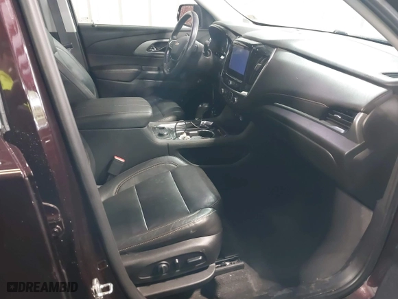 2020 Chevrolet Traverse LT Leather with VIN 1GNEVHKW8LJ127009, listed as a IAAI auction lot 41523802 with 83,950 mi miles. Bid and sale history available at carsss.com. Image 5.