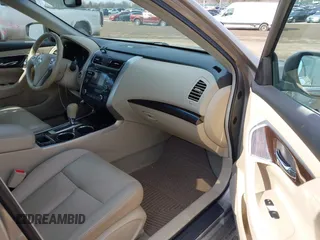 2013 Nissan Altima SV with VIN 1N4AL3AP4DN411487, listed as a IAAI auction lot 41711557 with 99,823 mi miles and . Bid and sale history available at carsss.com. Image 5.
