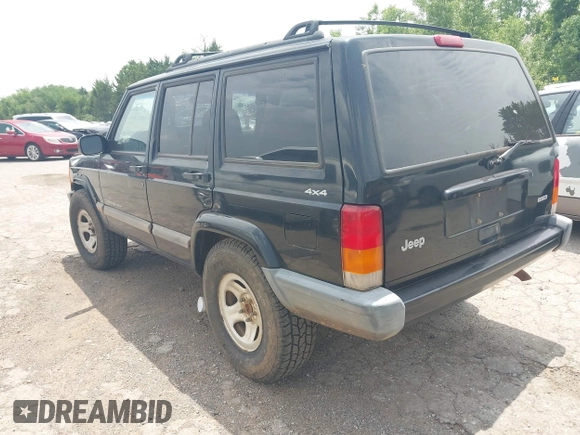 2001 Jeep Cherokee Sport with VIN 1J4FF48S31L601063, listed as a IAAI auction lot 42302200 with 251,308 mi miles and . Bid and sale history available at DreamBid. Image 3.