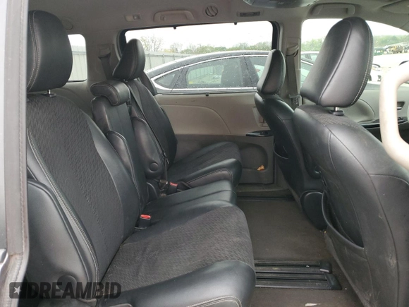 2014 Toyota Sienna SE с VIN 5TDXK3DC1ES519741, выставлен на аукционе Copart как лот 53892035 с пробегом Не указан миль и Списание • Salvage title. История ставок и продаж доступна на DreamBid. Изображение 11.
