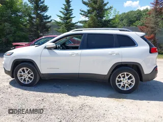 2018 Jeep Cherokee Latitude Plus z VIN 1C4PJMLBXJD514934, wystawiony jako IAAI lot #42634548 z przebiegiem 76 252 mil mil oraz . Historia ofert i sprzedaży dostępna na DreamBid. Obrazek 14.