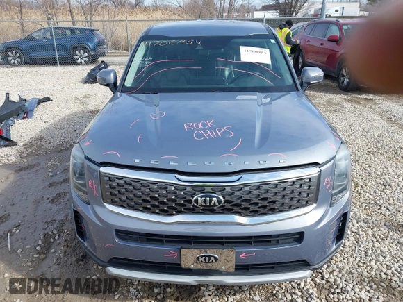 2020 Kia Telluride LX with VIN 5XYP2DHC4LG010074, listed as a IAAI auction lot 41700954 with 112,413 mi miles and . Bid and sale history available at carsss.com. Image 13.