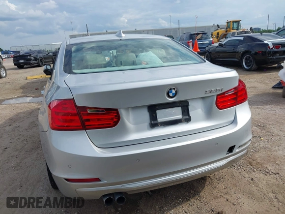 2012 BMW 3 Series 328i z VIN WBA3A5C5XCF256465, wystawiony jako IAAI lot #42225222 z przebiegiem 162 293 mil mil oraz . Historia ofert i sprzedaży dostępna na DreamBid. Obrazek 16.