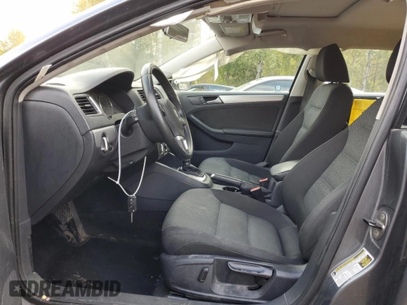 2014 Volkswagen Jetta SE с VIN 3VWD07AJ4EM407614, выставлен на аукционе Copart как лот 74518654 с пробегом 237 759 миль миль и Списание • Salvage title. История ставок и продаж доступна на DreamBid. Изображение 5.