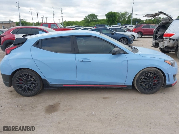 2020 Hyundai Veloster N with VIN KMHT36AH6LU004705, listed as a IAAI auction lot 42014151 with 155,813 mi miles. Bid and sale history available at carsss.com. Image 13.