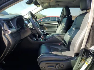 2017 Toyota Highlander XLE with VIN 5TDJZRFH7HS467145, listed as a Copart auction lot 44427555 with 125,765 mi miles and Salvage Title. Bid and sale history available at carsss.com. Image 7.
