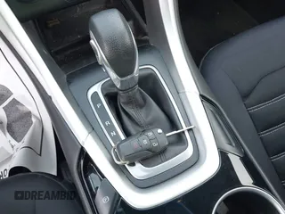 2013 Ford Fusion SE with VIN 3FA6P0H7XDR144223, listed as a IAAI auction lot 42465690 with 110,495 mi miles and . Bid and sale history available at DreamBid. Image 11.