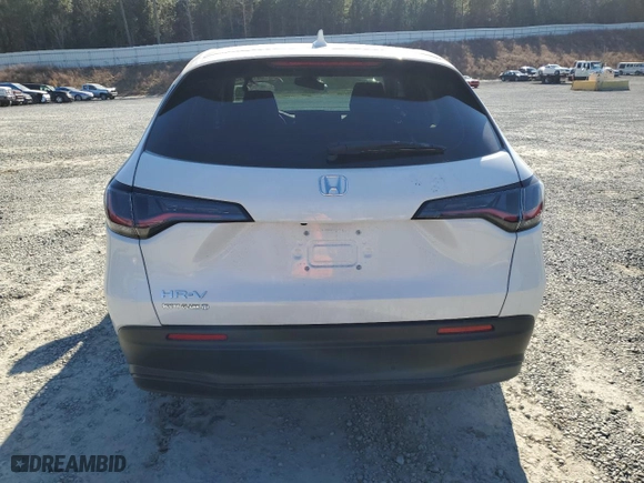 2024 Honda HR-V LX with VIN 3CZRZ1H36RM747916, listed as a Copart auction lot 42684995 with 3,529 mi miles and Salvage Title. Bid and sale history available at carsss.com. Image 6.