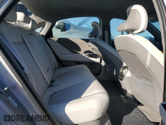 2024 Hyundai Ioniq 6 SEL z VIN KMHM34AA6RA062464, wystawiony jako Copart lot #88105065 z przebiegiem 3 947 mil mil oraz Szkoda całkowita • Salvage title. Historia ofert i sprzedaży dostępna na DreamBid. Obrazek 10.