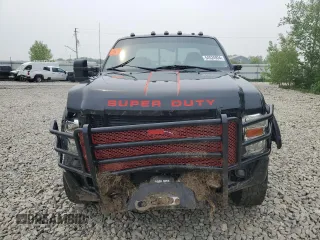 2008 Ford F-350 XL z VIN 1FTWW31518EA06389, wystawiony jako Copart lot #44060945 z przebiegiem Nie podano mil oraz Nie do naprawy • Non repairable. Historia ofert i sprzedaży dostępna na DreamBid. Obrazek 5.
