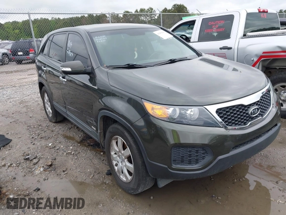 2013 Kia Sorento LX with VIN 5XYKTCA63DG332597, listed as a IAAI auction lot 41956047 with 180,570 mi miles. Bid and sale history available at carsss.com. Image 1.