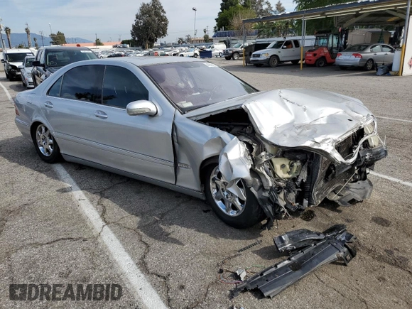 2001 Mercedes-Benz S-Class with VIN WDBNG75J01A187018, listed as a Copart auction lot 44502433 with 0 mi miles and Salvage Title. Bid and sale history available at carsss.com. Image 4.