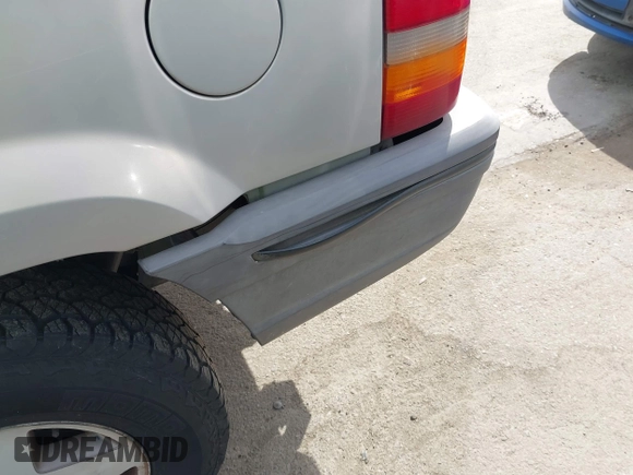 1994 Jeep Grand Cherokee Laredo with VIN 1J4GZ58YXRC325868, listed as a IAAI auction lot 42664900 with 220,149 mi miles and . Bid and sale history available at DreamBid. Image 13.