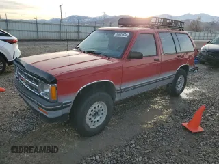 1993 Chevrolet Blazer z VIN 1GNDT13WXP2192144, wystawiony jako Copart lot #86633684 z przebiegiem Nie podano mil oraz Szkoda całkowita • Salvage title. Historia ofert i sprzedaży dostępna na DreamBid. Obrazek 1.