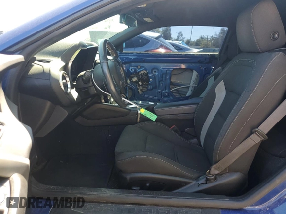2020 Chevrolet Camaro 1LS z VIN 1G1FB1RX9L0126770, wystawiony jako Copart lot #49124375 z przebiegiem 60 283 mil mil oraz Szkoda całkowita • Salvage title. Historia ofert i sprzedaży dostępna na DreamBid. Obrazek 7.