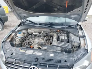 2013 Volkswagen Passat SE z VIN 1VWBN7A30DC056730, wystawiony jako IAAI lot #42542464 z przebiegiem 190 608 mil mil oraz . Historia ofert i sprzedaży dostępna na DreamBid. Obrazek 10.