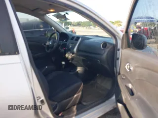 2013 Nissan Versa S Plus z VIN 3N1CN7APXDL851298, wystawiony jako IAAI lot #41900002 z przebiegiem 45 675 mil mil oraz . Historia ofert i sprzedaży dostępna na DreamBid. Obrazek 5.