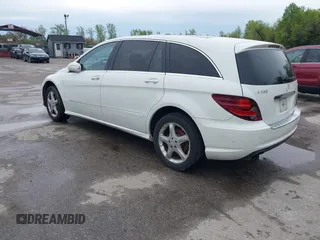 2008 Mercedes-Benz R-Class 3.5L with VIN 4JGCB65E58A073753, listed as a IAAI auction lot 42046671 with 203,963 mi miles. Bid and sale history available at carsss.com. Image 3.