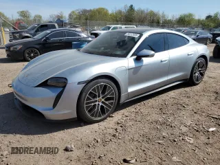 2022 Porsche Taycan z VIN WP0AA2Y19NSA15847, wystawiony jako Copart lot #54012535 z przebiegiem 28 002 mil mil oraz Szkody całkowita. Historia ofert i sprzedaży dostępna na DreamBid. Obrazek 1.
