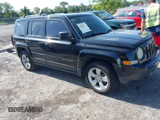 2014 Jeep Patriot Limited z VIN 1C4NJPCB2ED533427, wystawiony jako IAAI lot #42456778 z przebiegiem 120 649 mil mil oraz . Historia ofert i sprzedaży dostępna na DreamBid. Obrazek 1.