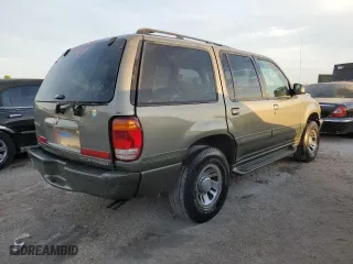 2000 Mercury Mountaineer with VIN 4M2ZU66PXYUJ45516, listed as a Copart auction lot 76132624 with 135,147 mi miles and Non Repairable. Bid and sale history available at carsss.com. Image 3.