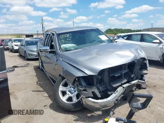 2019 Ram 1500 Big Horn z VIN 1C6RR6LT4KS604798, wystawiony jako IAAI lot #42252410 z przebiegiem 80 308 mil mil oraz . Historia ofert i sprzedaży dostępna na DreamBid. Obrazek 1.