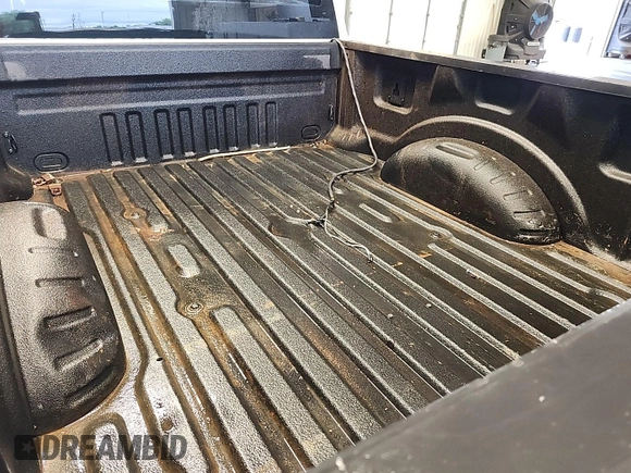 2017 Ford F-250 XLT with VIN 1FT7X2B68HED79884, listed as a IAAI auction lot 42364035 with 160,411 mi miles and . Bid and sale history available at DreamBid. Image 1.