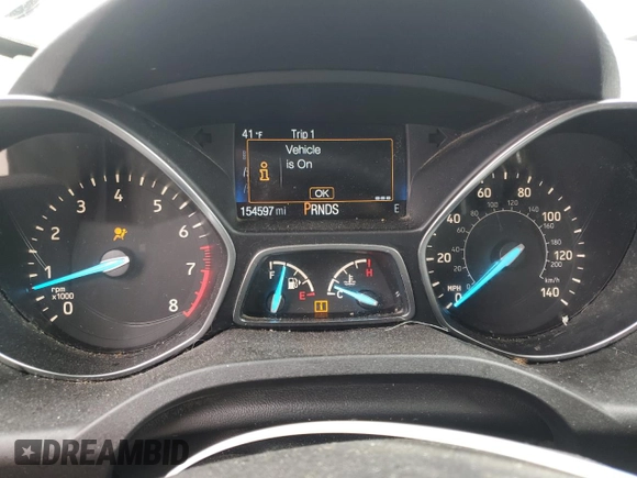 2018 Ford Escape S z VIN 1FMCU0F75JUD28557, wystawiony jako Copart lot #47191165 z przebiegiem 154 597 mil mil oraz Czysty tytuł • Clean title. Historia ofert i sprzedaży dostępna na DreamBid. Obrazek 9.