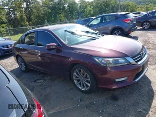 2013 Honda Accord Sdn EX-L with VIN 1HGCR2F88DA121565, listed as a IAAI auction lot 40155535 with 128,733 mi miles. Bid and sale history available at carsss.com. Image 1.
