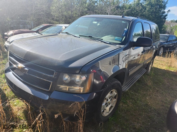 2010 Chevrolet Suburban LS with VIN 1GNUKHE32AR291666, listed as a IAAI auction lot 41886401 with 1 mi miles. Bid and sale history available at carsss.com. Image 6.