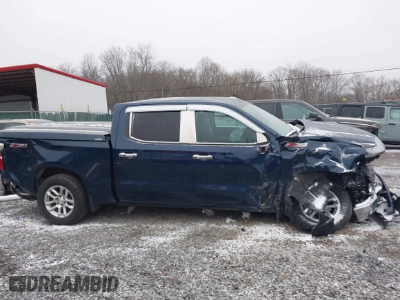 2022 Chevrolet Silverado 1500 LT with VIN 1GCUDDET0NZ597606, listed as a IAAI auction lot 40943441 with 32,673 mi miles and . Bid and sale history available at DreamBid. Image 13.