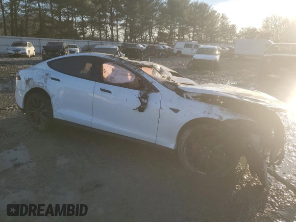 2016 Tesla Model S 90D z VIN 5YJSA1E29GF128397, wystawiony jako Copart lot #86532184 z przebiegiem Nie podano mil oraz Szkoda całkowita • Salvage title. Historia ofert i sprzedaży dostępna na DreamBid. Obrazek 4.