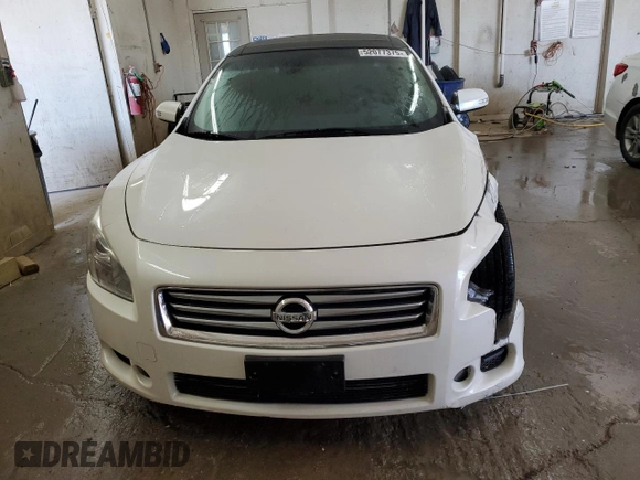 2014 Nissan Maxima SV with VIN 1N4AA5AP1EC453369, listed as a Copart auction lot 52077375 with 139,554 mi miles and Salvage Title. Bid and sale history available at DreamBid. Image 5.