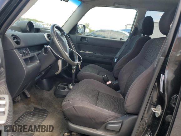2005 Scion xB z VIN JTLKT324854000074, wystawiony jako Copart lot #52434605 z przebiegiem 480 748 mil mil oraz Szkody całkowita. Historia ofert i sprzedaży dostępna na DreamBid. Obrazek 7.