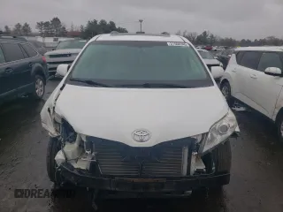 2011 Toyota Sienna XLE with VIN 5TDDK3DC8BS028341, listed as a Copart auction lot 51508345 with 178,411 mi miles and Salvage Title. Bid and sale history available at carsss.com. Image 5.