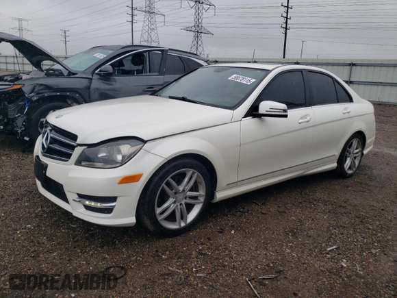 2014 Mercedes-Benz C 250 Sport z VIN WDDGF4HB2EG245896, wystawiony jako Copart lot #56678115 z przebiegiem 92 446 mil mil oraz Szkoda całkowita • Salvage title. Historia ofert i sprzedaży dostępna na DreamBid. Obrazek 1.