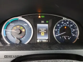 2017 Toyota Camry Hybrid LE z VIN 4T1BD1FK6HU205527, wystawiony jako Copart lot #57437025 z przebiegiem 55 826 mil mil oraz Szkoda całkowita • Salvage title. Historia ofert i sprzedaży dostępna na DreamBid. Obrazek 9.