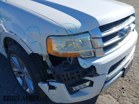 2015 Ford Expedition Platinum with VIN 1FMJU1MT9FEF34821, listed as a IAAI auction lot 41858834 with 61,796 mi miles and . Bid and sale history available at DreamBid. Image 6.
