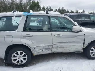 2007 Subaru Forester X w/Premium Pkg with VIN JF1SG65667H712678, listed as a IAAI auction lot 41159930 with 120,996 mi miles. Bid and sale history available at carsss.com. Image 6.