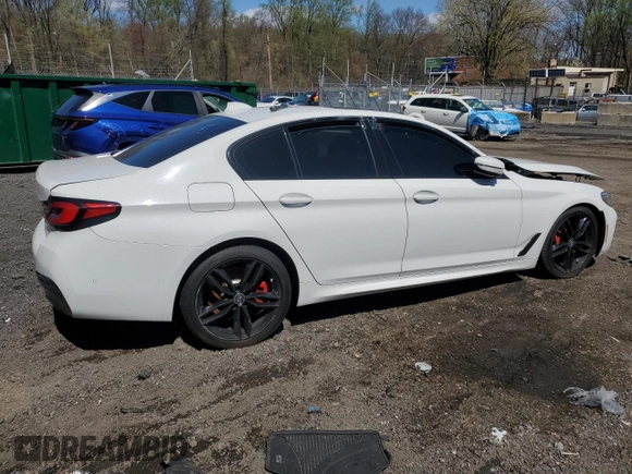 2021 BMW 5 Series 530i xDrive with VIN WBA13BJ02MWX13746, listed as a Copart auction lot 52088975 with Not Provided miles and Clean Title. Bid and sale history available at carsss.com. Image 3.
