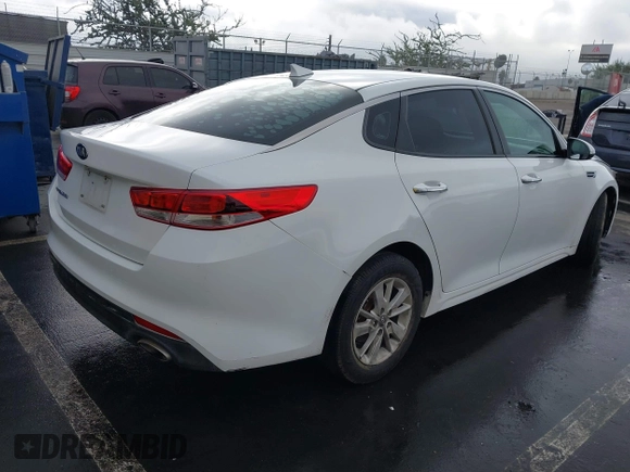 2016 Kia Optima LX z VIN 5XXGT4L37GG019740, wystawiony jako IAAI lot #41191720 z przebiegiem 134 390 mil mil oraz . Historia ofert i sprzedaży dostępna na DreamBid. Obrazek 4.