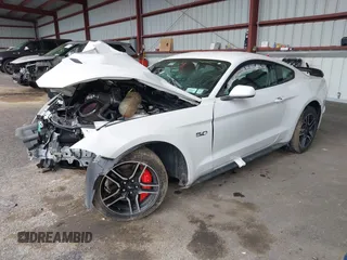 2019 Ford Mustang GT z VIN 1FA6P8CFXK5194374, wystawiony jako IAAI lot #42211387 z przebiegiem 23 245 mil mil oraz . Historia ofert i sprzedaży dostępna na DreamBid. Obrazek 2.