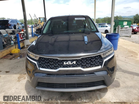 2023 Kia Sorento LX z VIN 5XYRG4LC0PG218539, wystawiony jako Copart lot #55832035 z przebiegiem 40 479 mil mil oraz Szkoda całkowita • Salvage title. Historia ofert i sprzedaży dostępna na DreamBid. Obrazek 5.