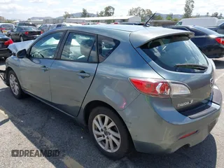 2013 Mazda 3 i Touring with VIN JM1BL1L85D1706095, listed as a IAAI auction lot 41938796 with 212,461 mi miles and . Bid and sale history available at carsss.com. Image 3.