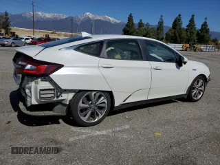 2018 Honda Clarity Plug-In Hybrid Touring with VIN JHMZC5F35JC003567, listed as a Copart auction lot 49685975 with 495,039 mi miles and Salvage Title. Bid and sale history available at carsss.com. Image 3.