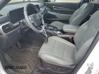 2023 Kia Telluride SX with VIN 5XYP5DGC4PG409789, listed as a Copart auction lot 63911175 with 23,005 mi miles and Salvage title. Bid and sale history available at DreamBid. Image 7.