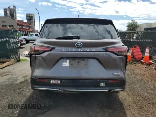 2021 Toyota Sienna Limited with VIN 5TDZRKEC6MS032353, listed as a Copart auction lot 41128344 with 24,111 mi miles and Salvage Title. Bid and sale history available at carsss.com. Image 6.