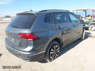 2022 Volkswagen Tiguan S with VIN 3VV1B7AXXNM164123, listed as a IAAI auction lot 41359724 with 18,721 mi miles. Bid and sale history available at carsss.com. Image 4.